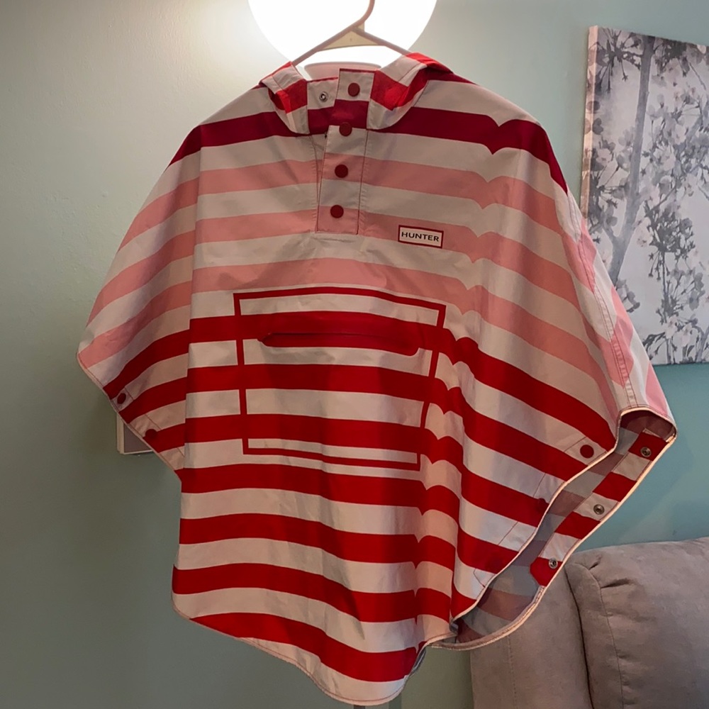 Kids poncho raincoat.